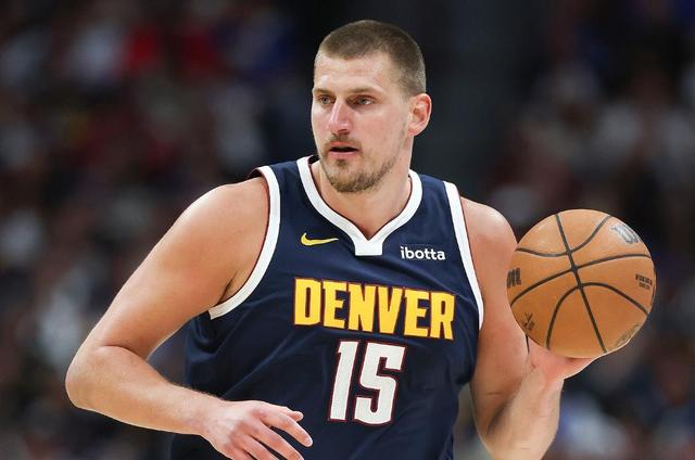 约基奇陷入低谷，绝杀战胜连败，掘金球队命运悬念！