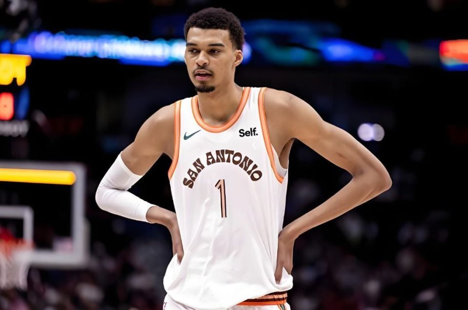 约基奇狂砍掀起高潮分，勇士迎来新赛季高光！